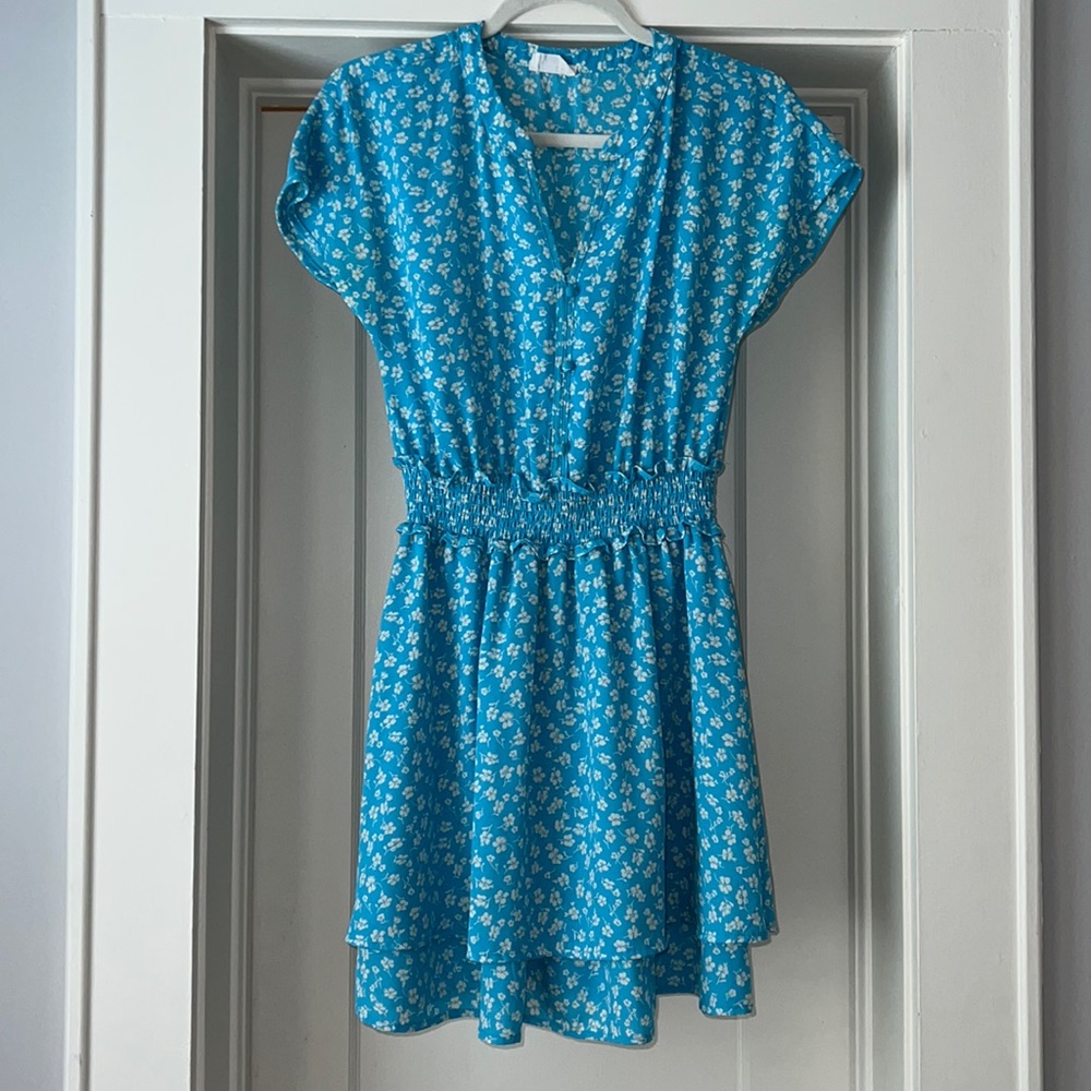 Blue floral dress with band and button details. Size small.